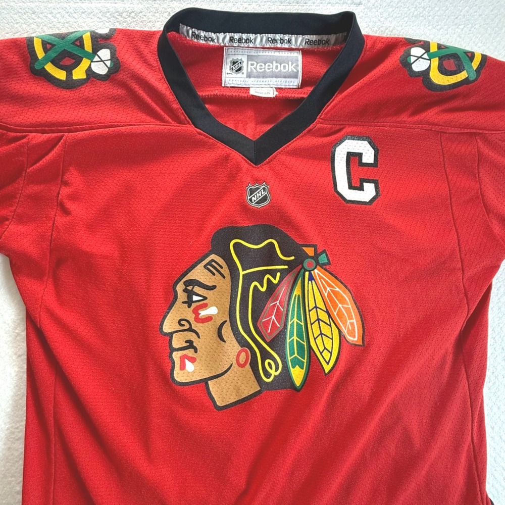 Jonathan Toews Chicago Blackhawks #19 Hockey Jersey Youth L/XL Red Reebok